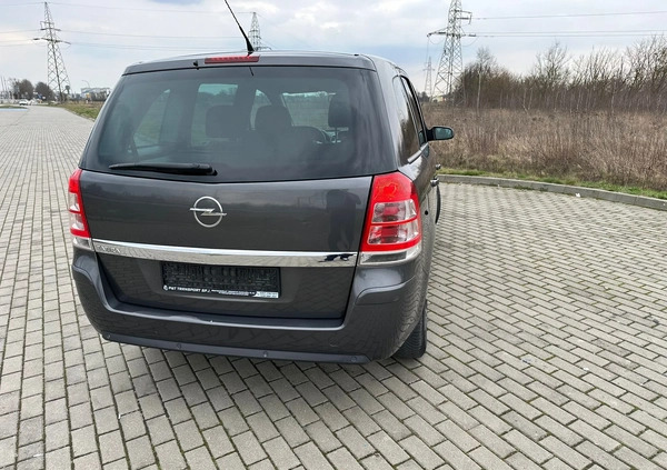 Opel Zafira cena 17900 przebieg: 133000, rok produkcji 2009 z Pruszków małe 232